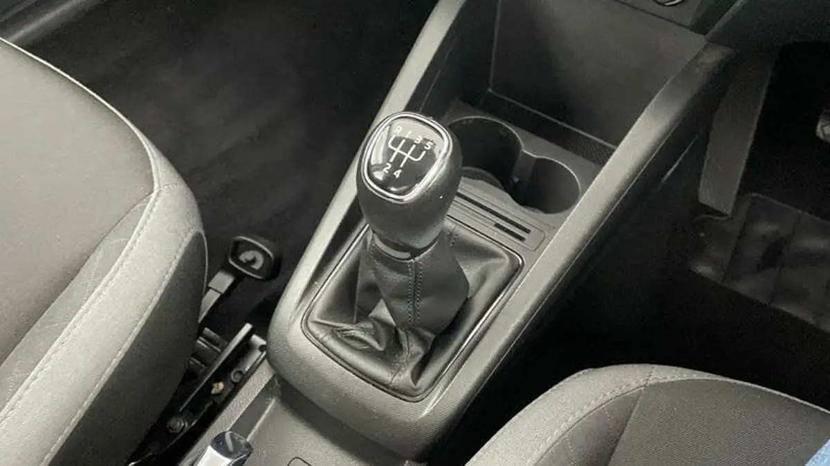 2019-skoda-fabia-10-tsi-colour-edition-big-6
