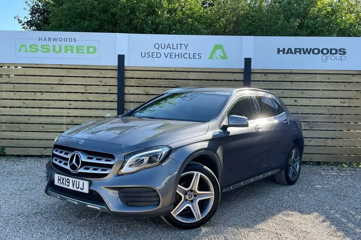 2019-mercedes-benz-gla-class-16-gla-200-amg-line-premiumss-7g-dct-big-10