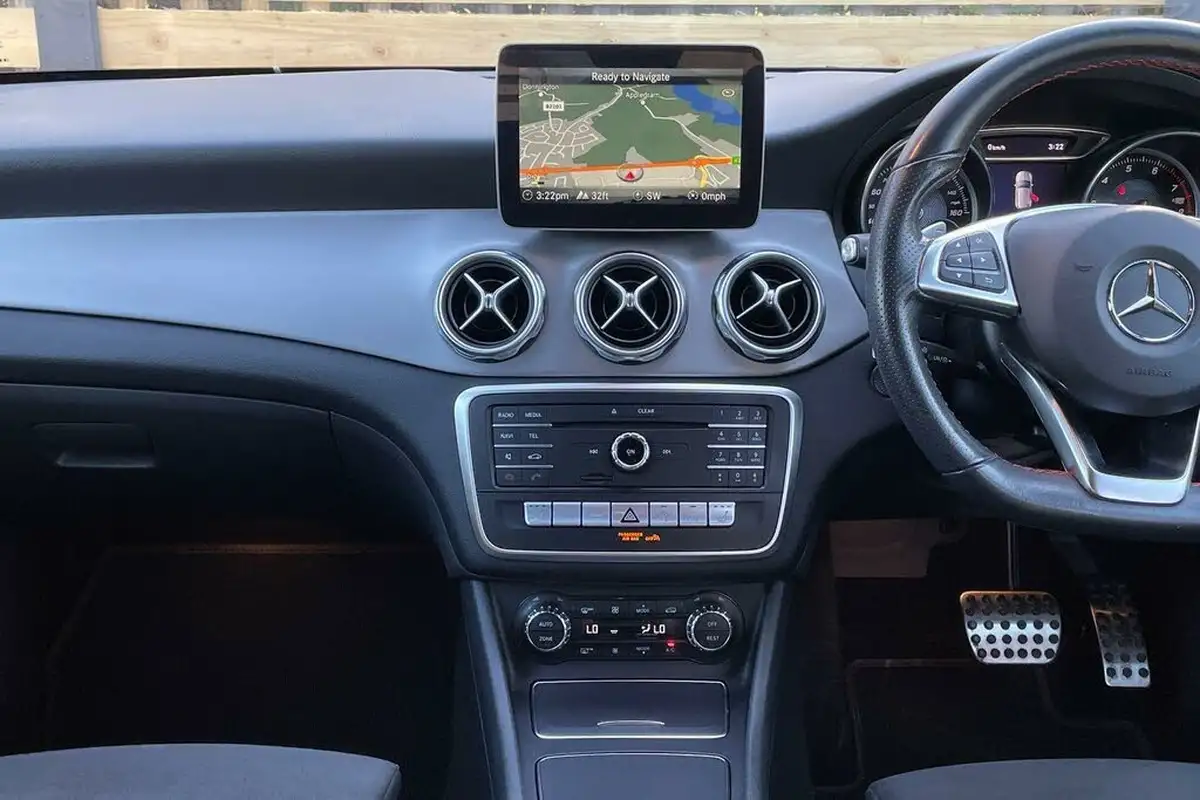 2019-mercedes-benz-gla-class-16-gla-200-amg-line-premiumss-7g-dct-big-34