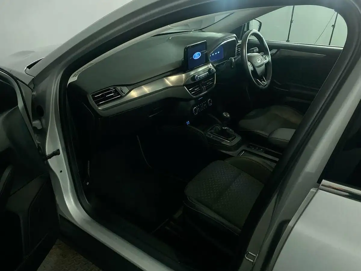 2021-ford-focus-10t-titanium-x-edition-155ps-hybrid-mhev-hatchback-big-16