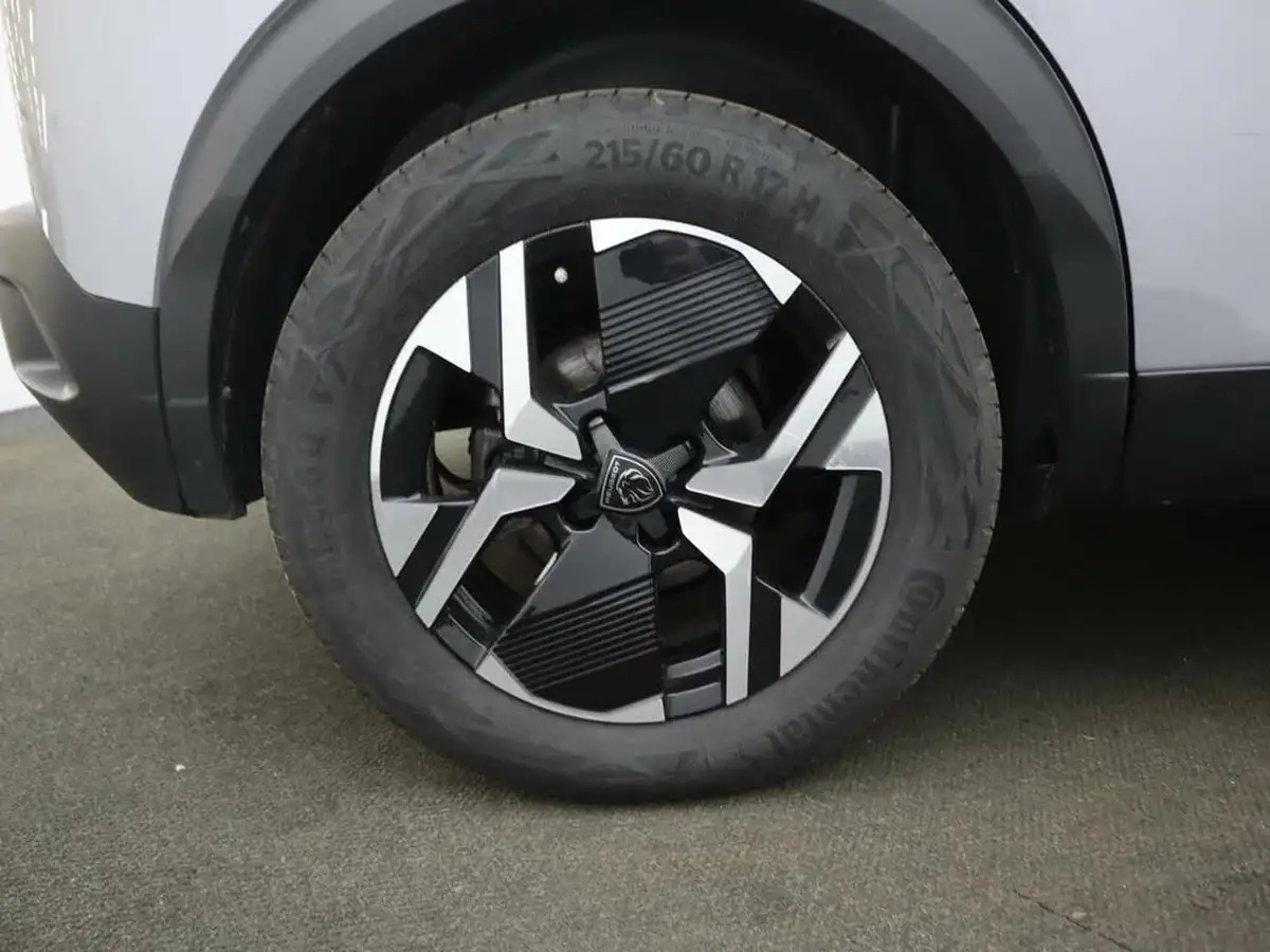 2024-peugeot-2008-suv-e-allure-136ps-50kwh-big-5