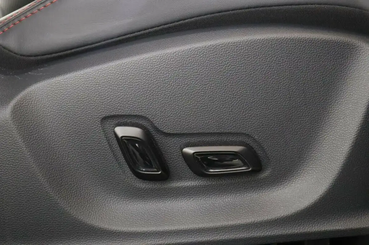 2022-mg-zs-suv-15-vti-tech-exclusive-big-32