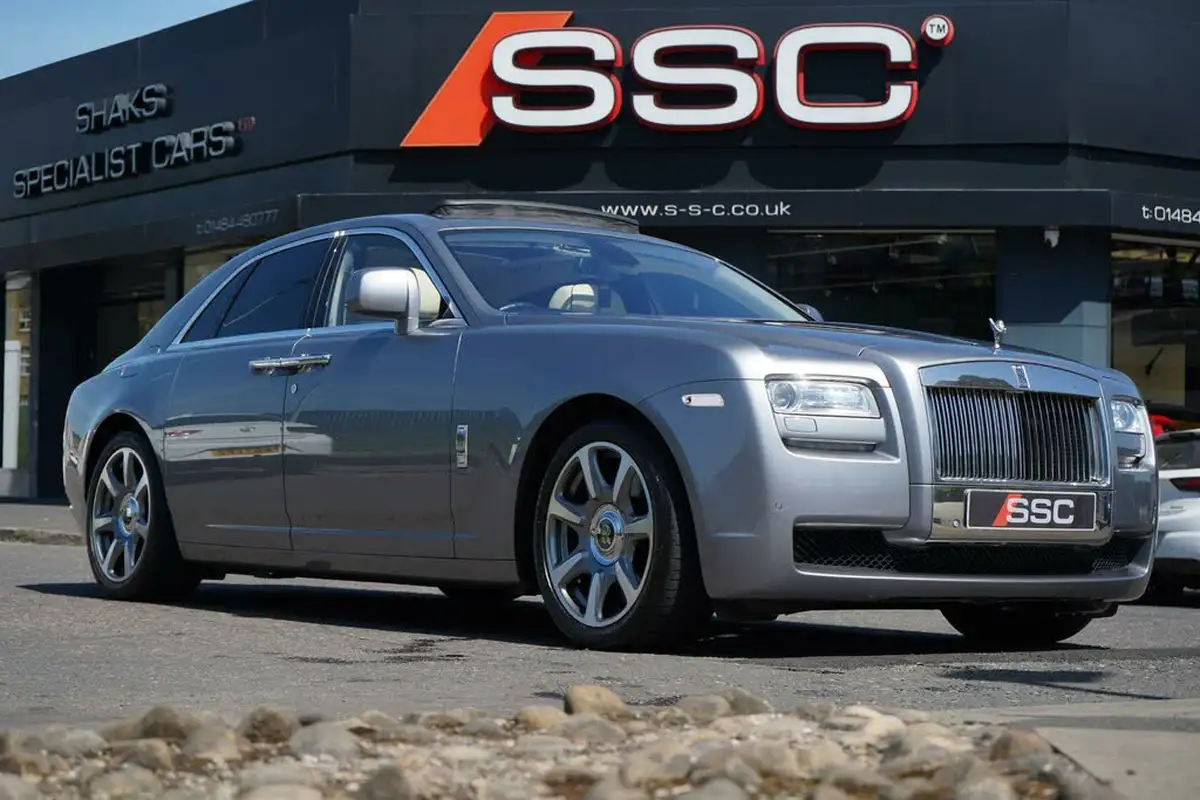 2011-rolls-royce-ghost-66-big-4