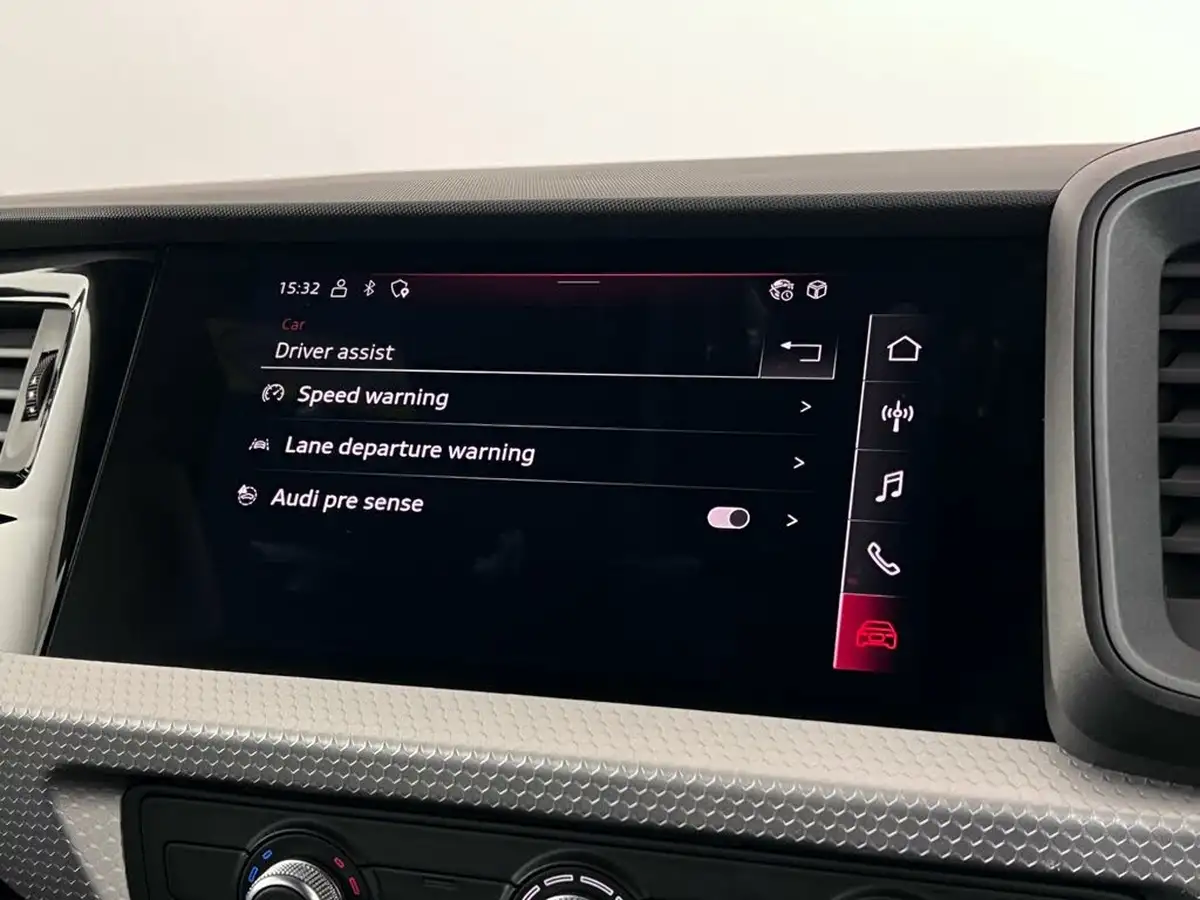 2022-audi-a1-15-35-tfsi-s-line-big-27