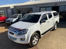 2013-isuzu-d-max-25td-yukon-small-0