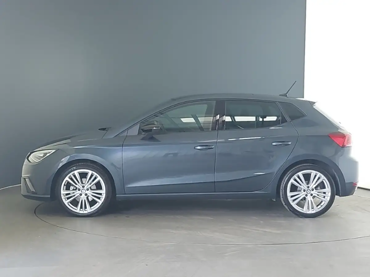 2023-tesla-model-y-e-rwd-big-3