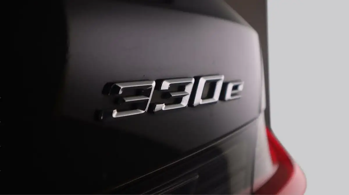 2022-bmw-3-series-20-330e-m-sport-pro-edition-touring-5d-big-21