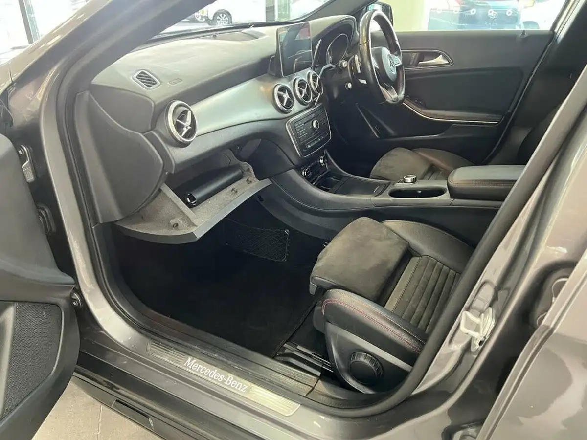 2016-mercedes-benz-gla-class-20-gla-250-amg-line-ss-7g-dct-big-50