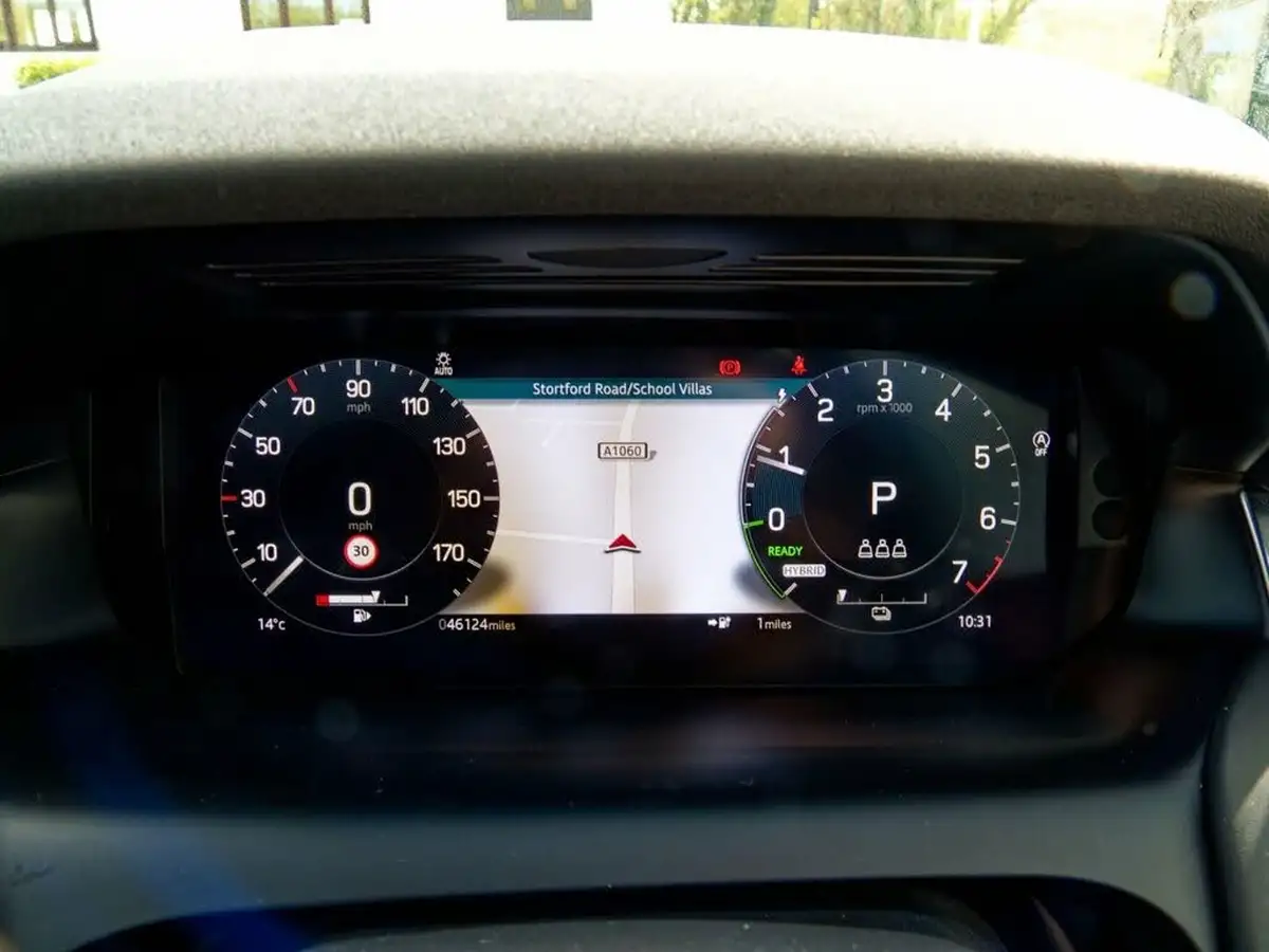 2021-land-rover-discovery-sport-15-p300e-r-dynamic-hse-big-35