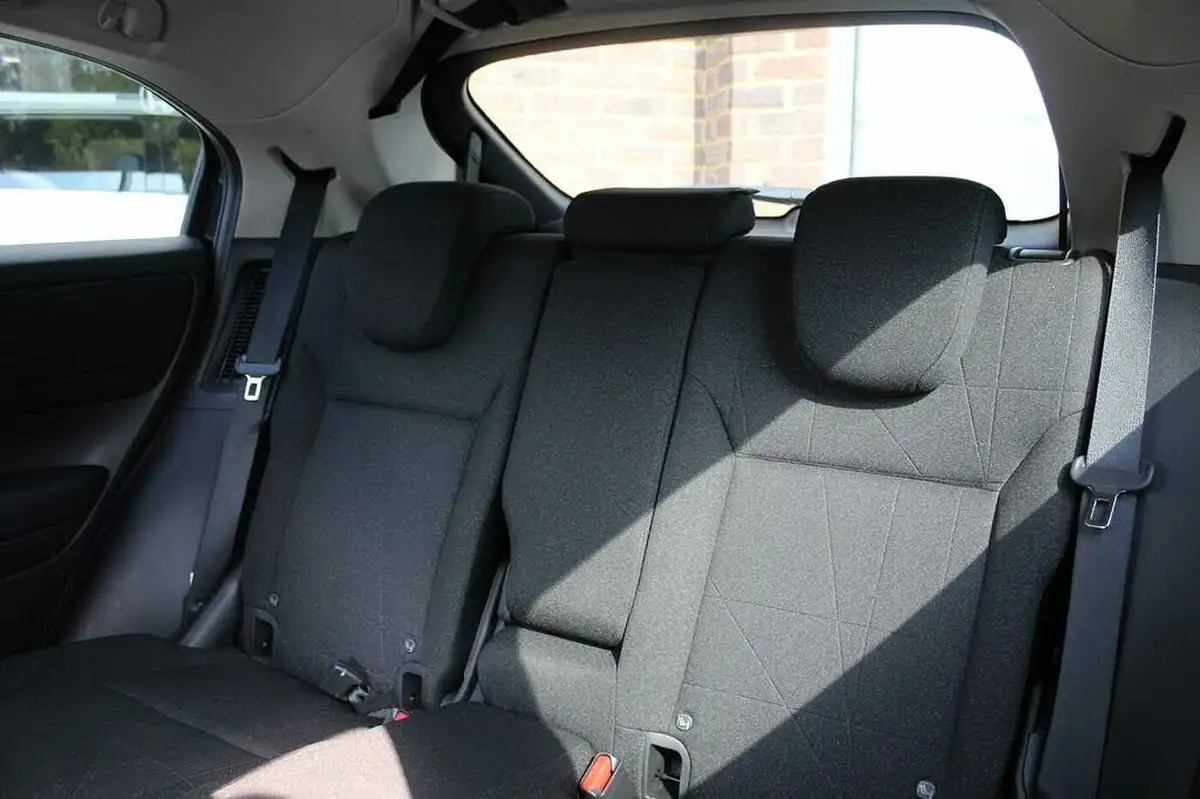 2023-honda-hr-v-15-i-mmd-elegance-big-7