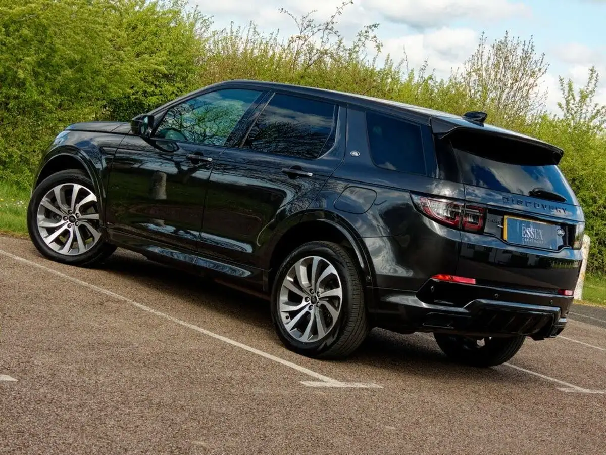 2021-land-rover-discovery-sport-15-p300e-r-dynamic-hse-big-11