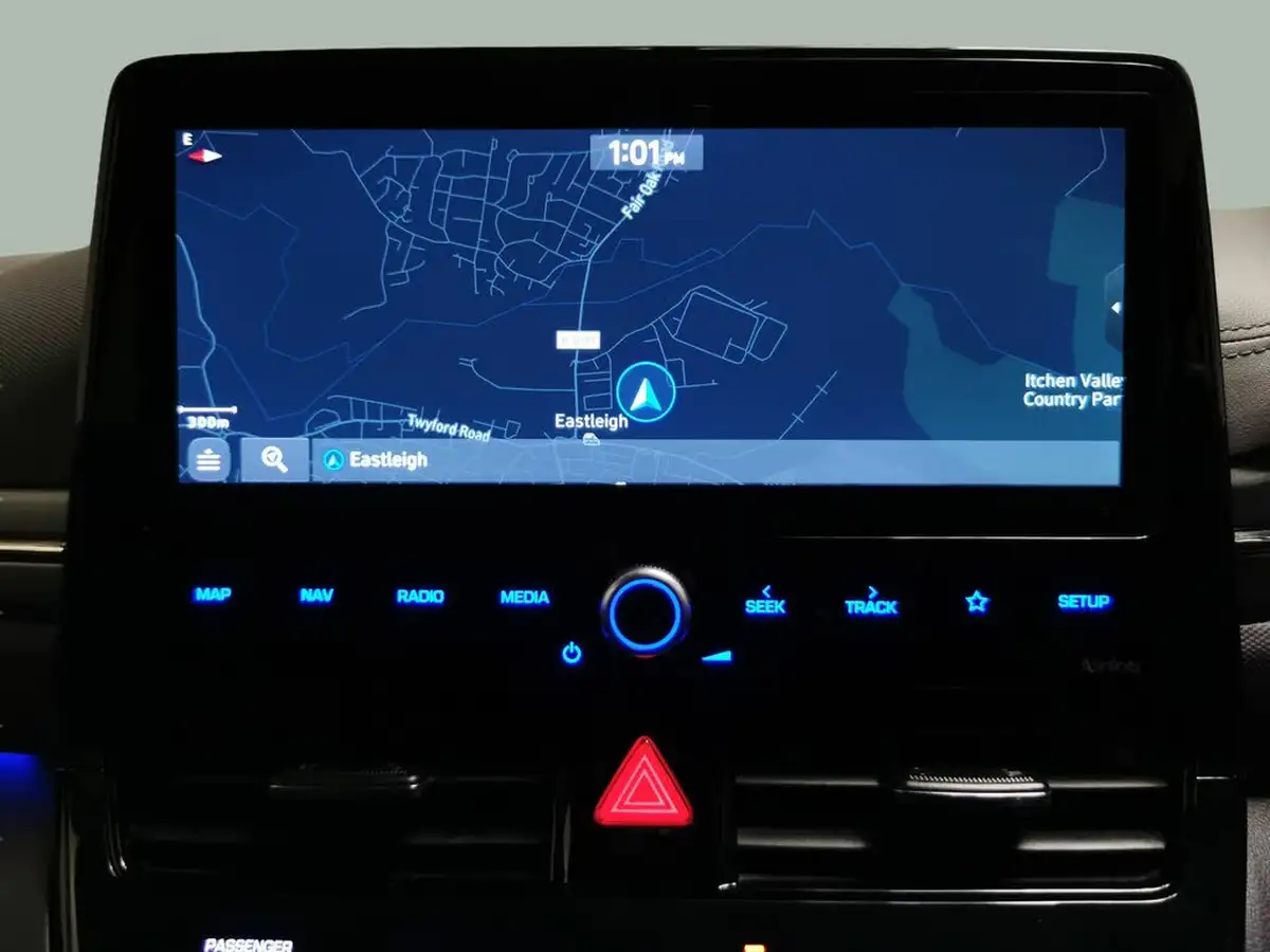 2021-hyundai-ioniq-e-premium-electric-100kw-big-6