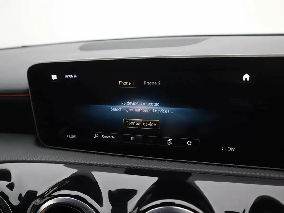 2020-mercedes-benz-a-class-13-a250e-amg-line-executive-saloon-4d-big-12