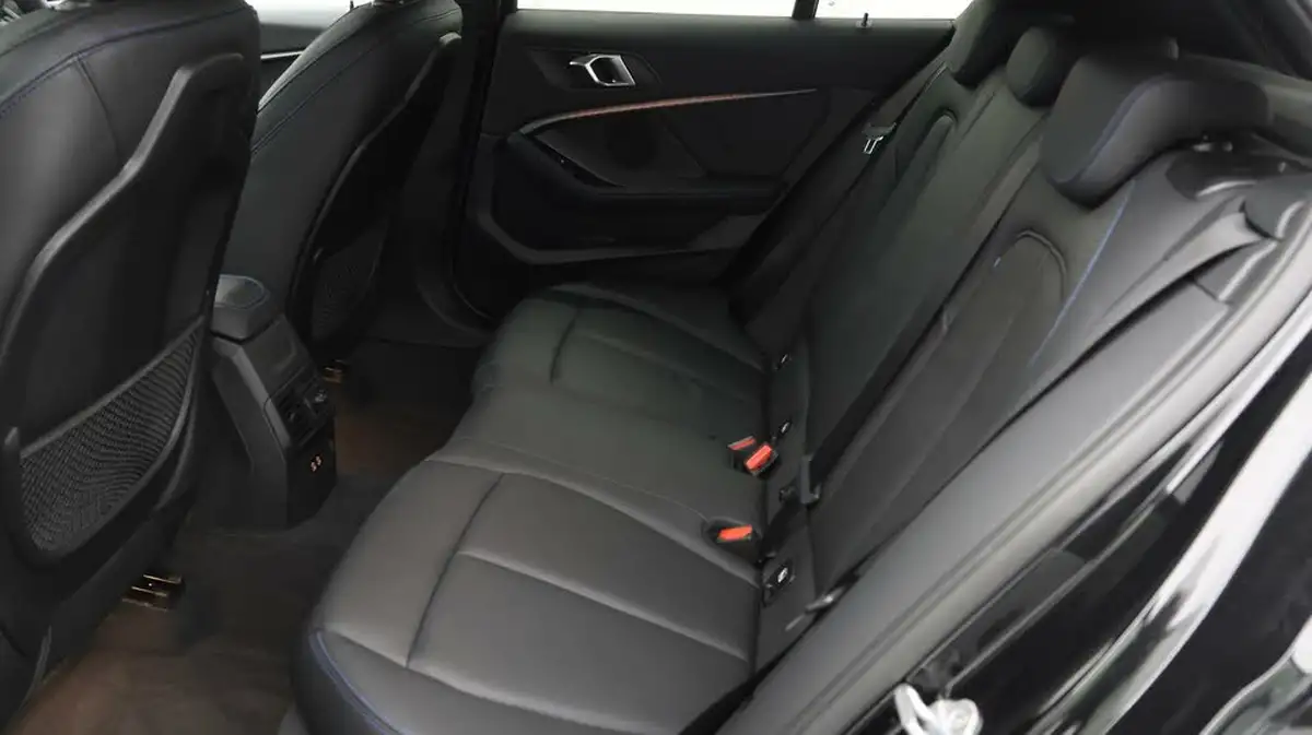 2021-bmw-1-series-15-118i-m-sport-lcp-big-15