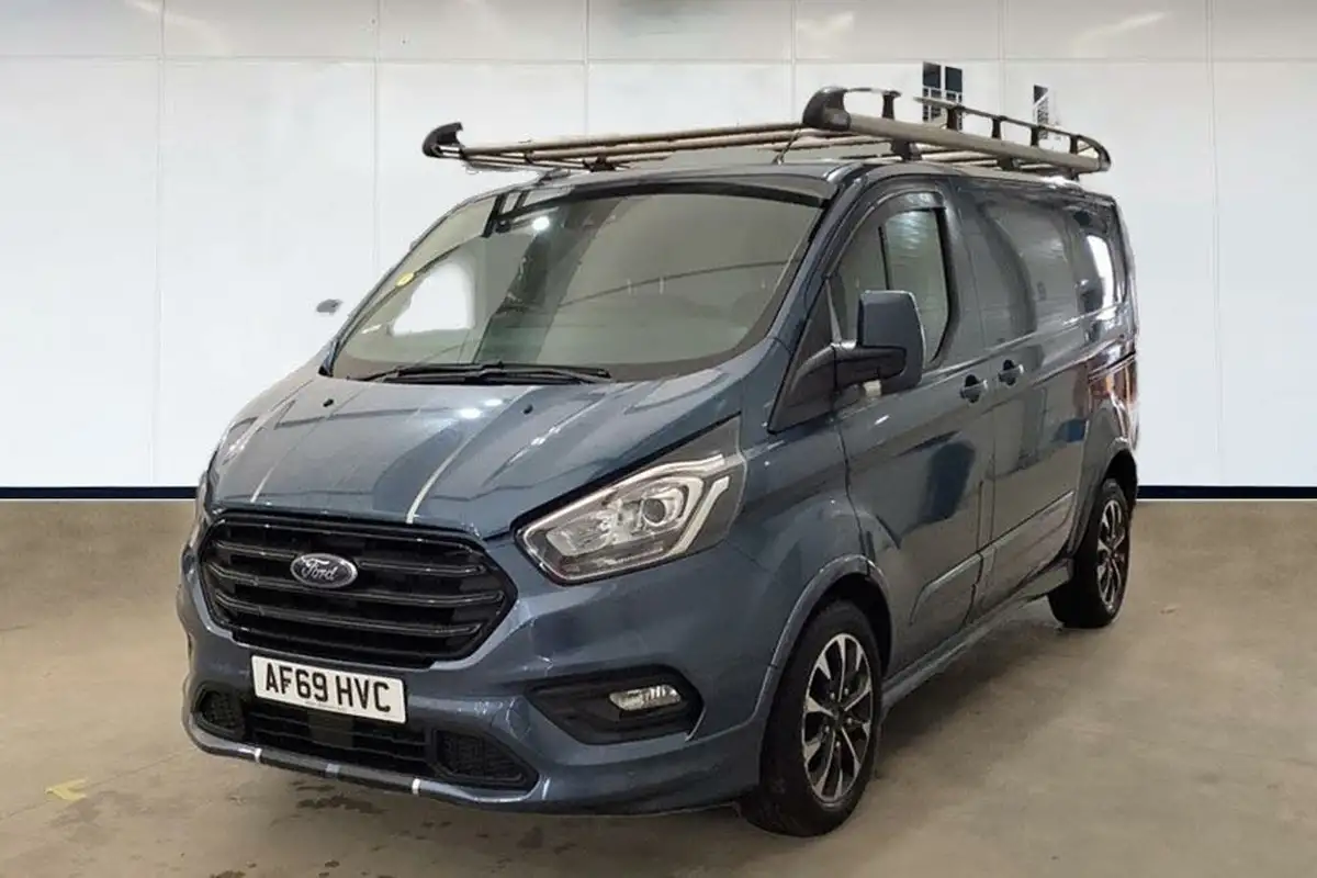 2019-ford-transit-custom-big-1