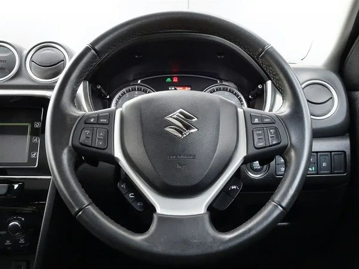 2022-suzuki-vitara-15-sz5-allgrip-big-17