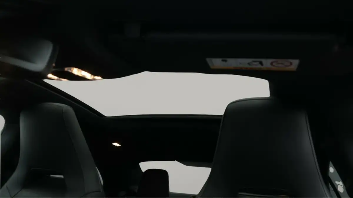 2021-mercedes-benz-cla-13-cla-180-amg-line-premium-plus-coupe-4d-big-21
