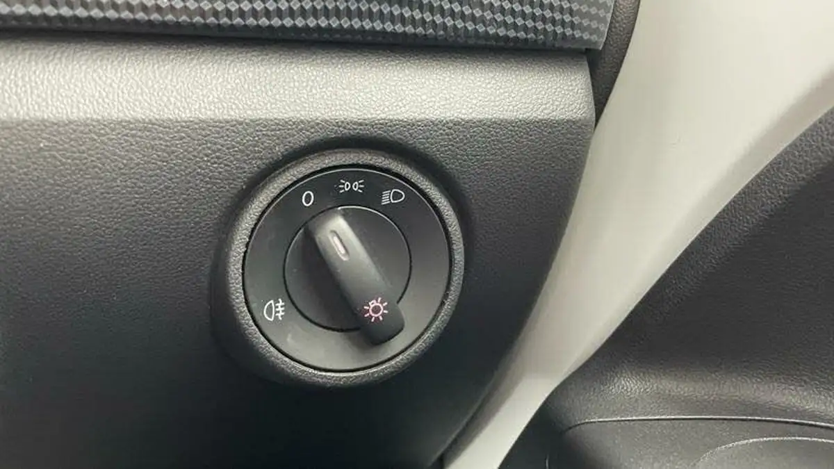 2021-volkswagen-up-10-up-black-edition-60ps-ss-big-23