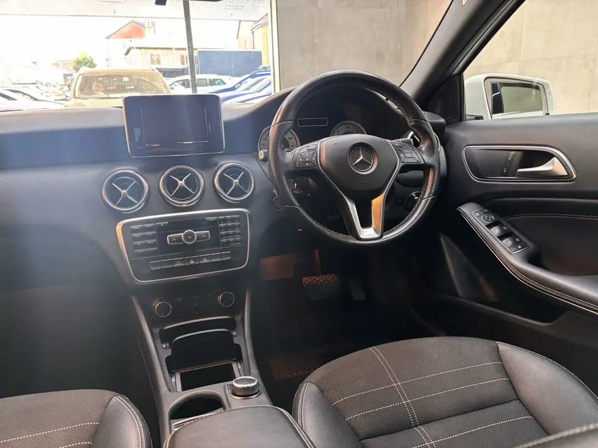 2015-mercedes-benz-a-class-15-cdi-a180-sport-109ps-7g-dct-big-30