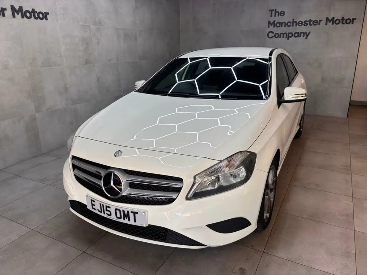 2015-mercedes-benz-a-class-15-cdi-a180-sport-109ps-7g-dct-big-2