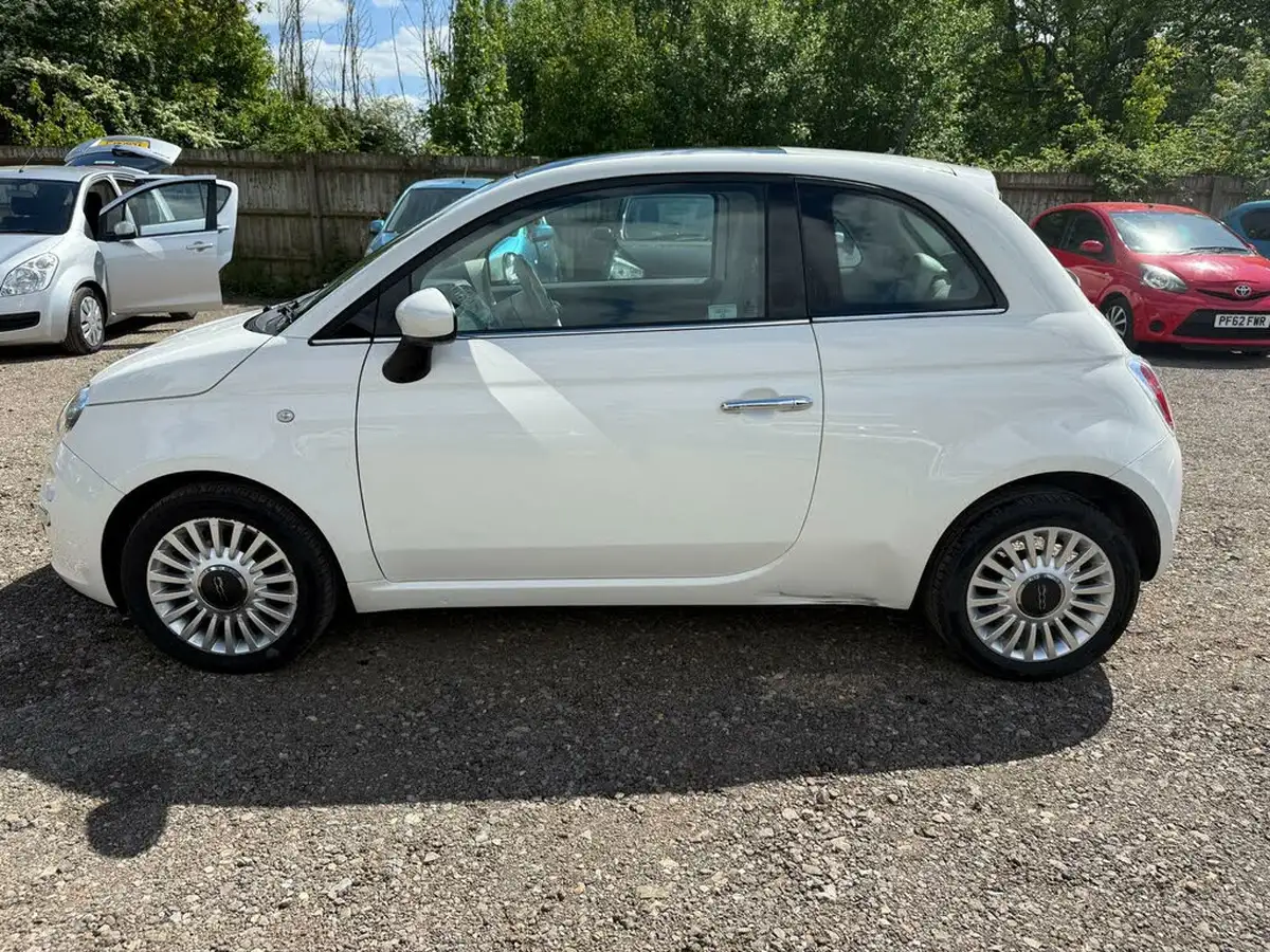 2013-fiat-500-09-lounge-big-4