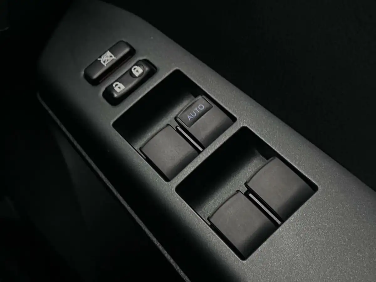 2016-toyota-rav4-25-vvt-i-business-edition-plus-tss-navi-cvt-big-29
