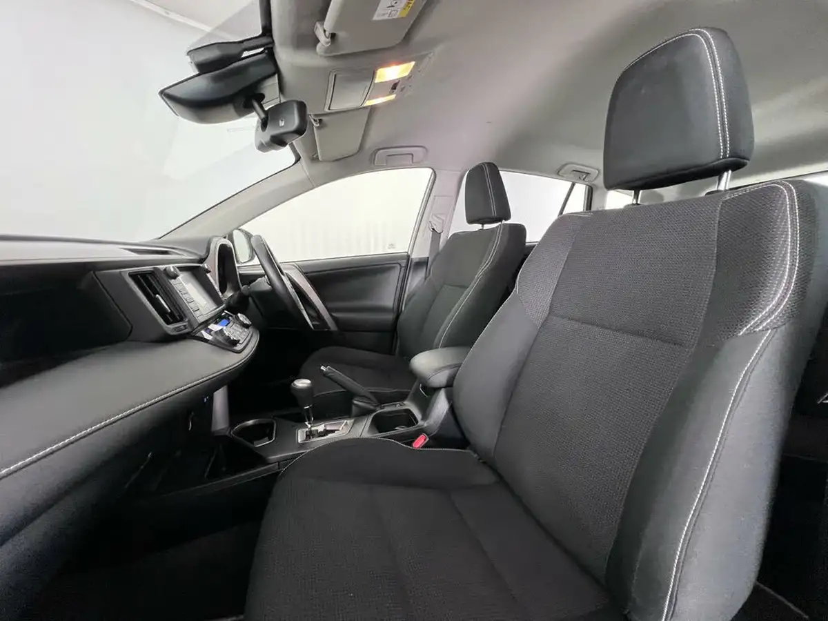 2016-toyota-rav4-25-vvt-i-business-edition-plus-tss-navi-cvt-big-8