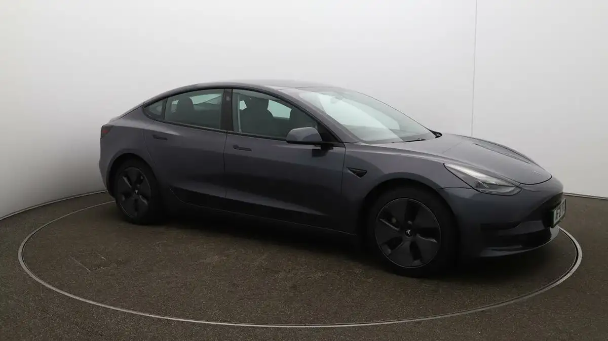 2021-tesla-model-3-e-standard-plus-big-37