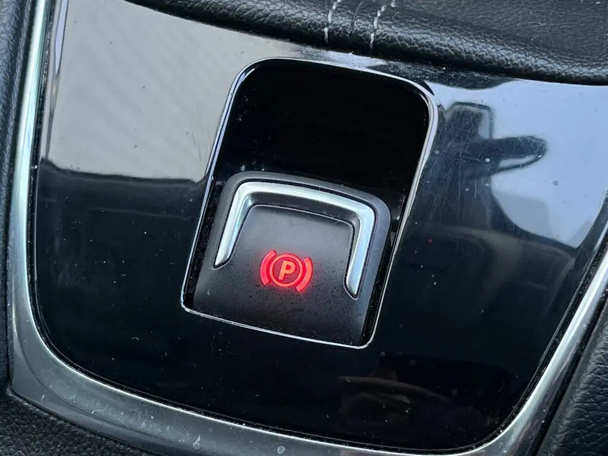 2020-vauxhall-grandland-x-12-sri-nav-big-23