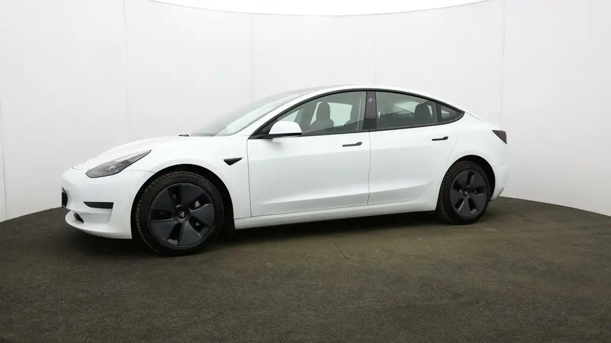 2021-tesla-model-3-e-standard-plus-big-27