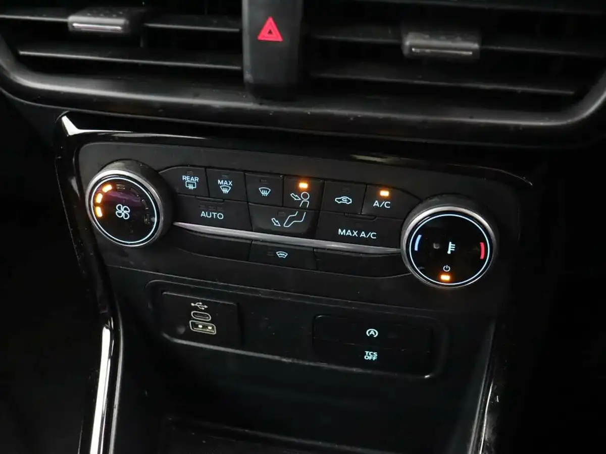 2022-ford-ecosport-10t-active-big-19