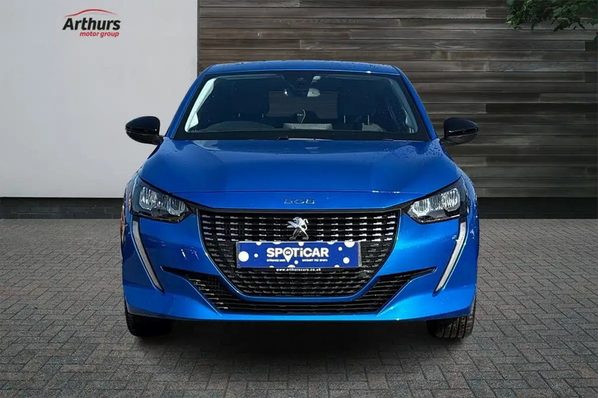 2023-peugeot-208-12-puretech-allure-premium-130ps-eat8-big-7
