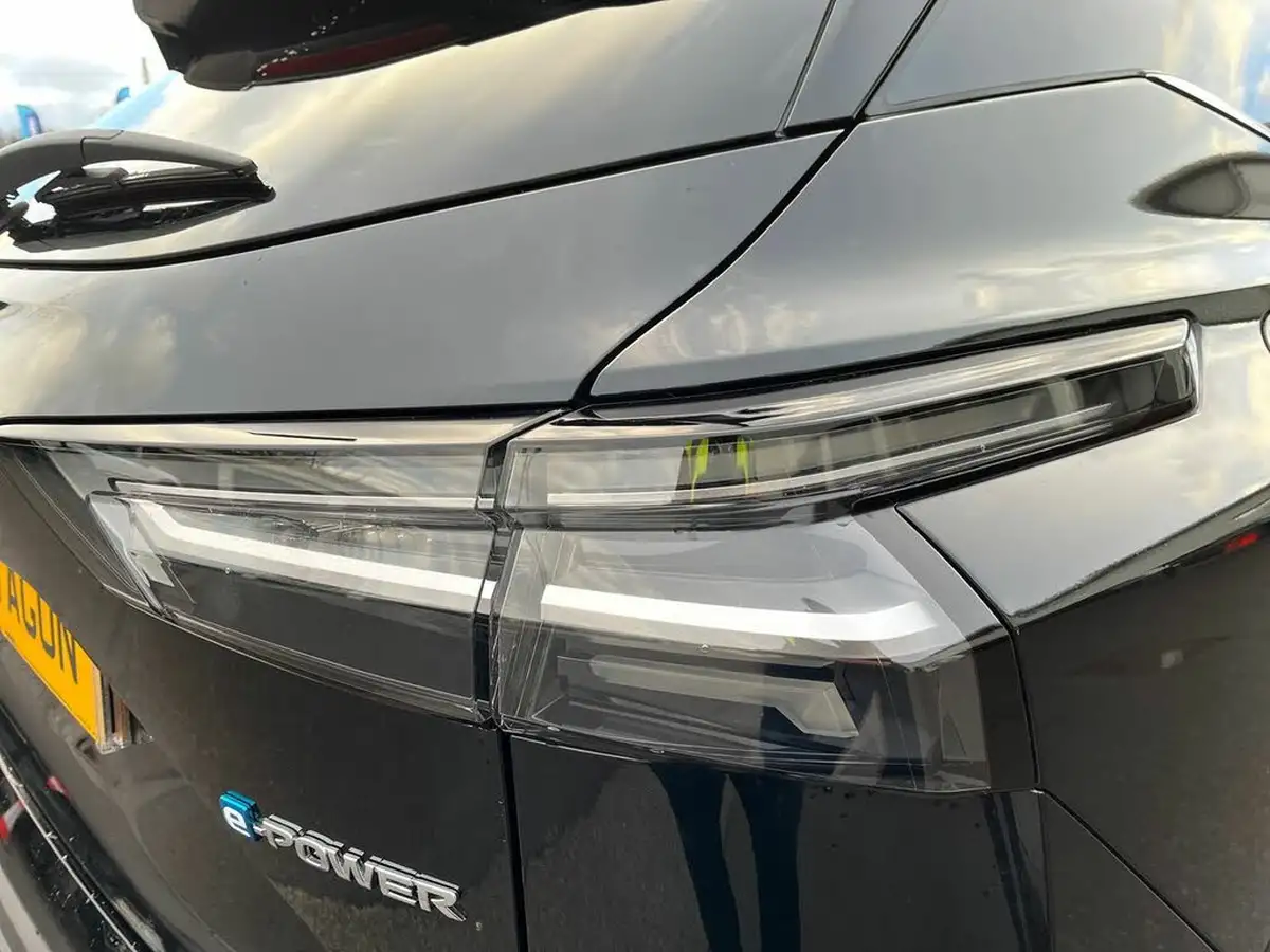 2024-nissan-qashqai-15-n-connecta-glass-roof-pack-big-15