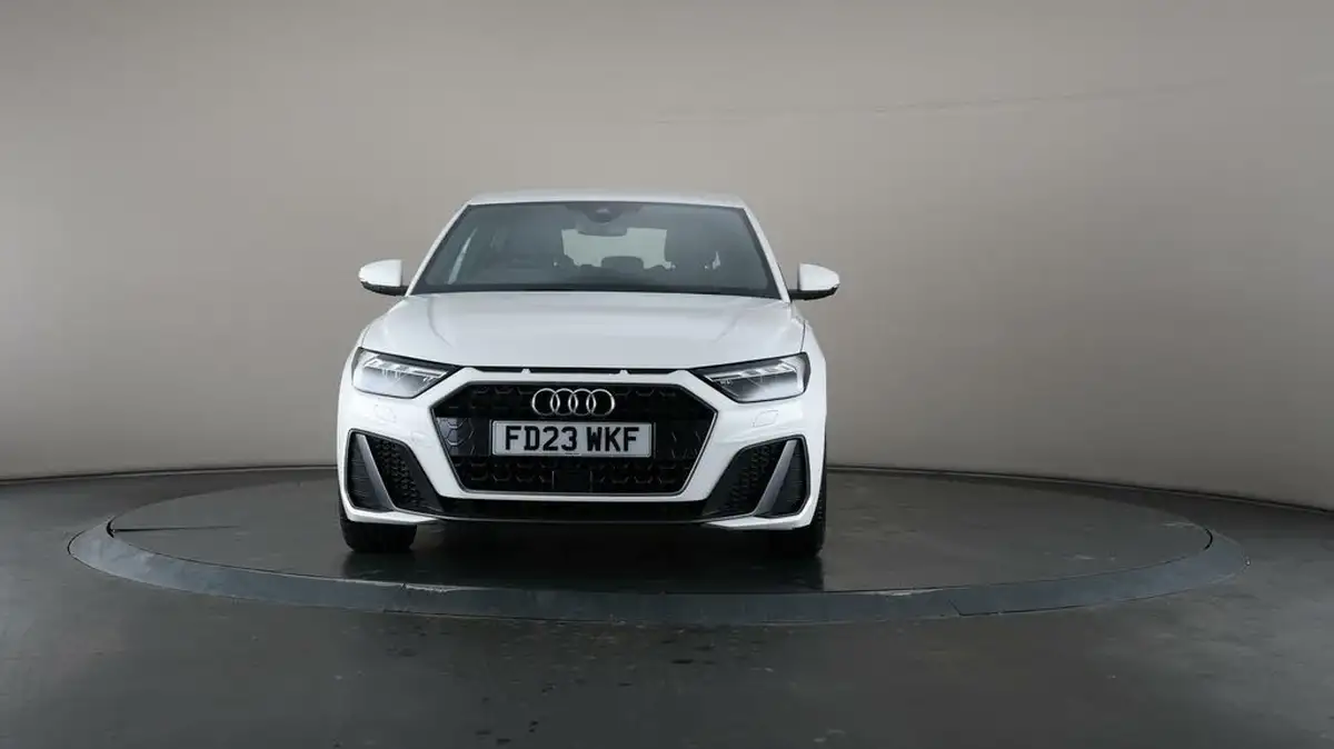 2023-audi-a1-10-25-tfsi-s-line-big-2