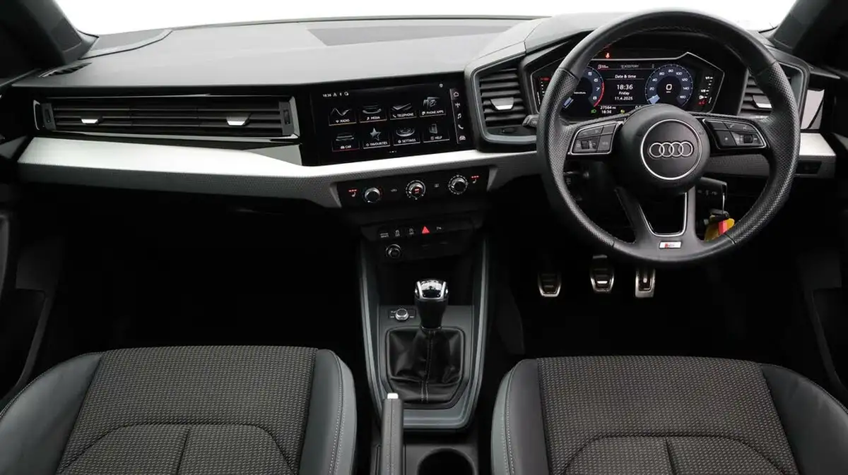 2023-audi-a1-10-30-tfsi-s-line-big-13