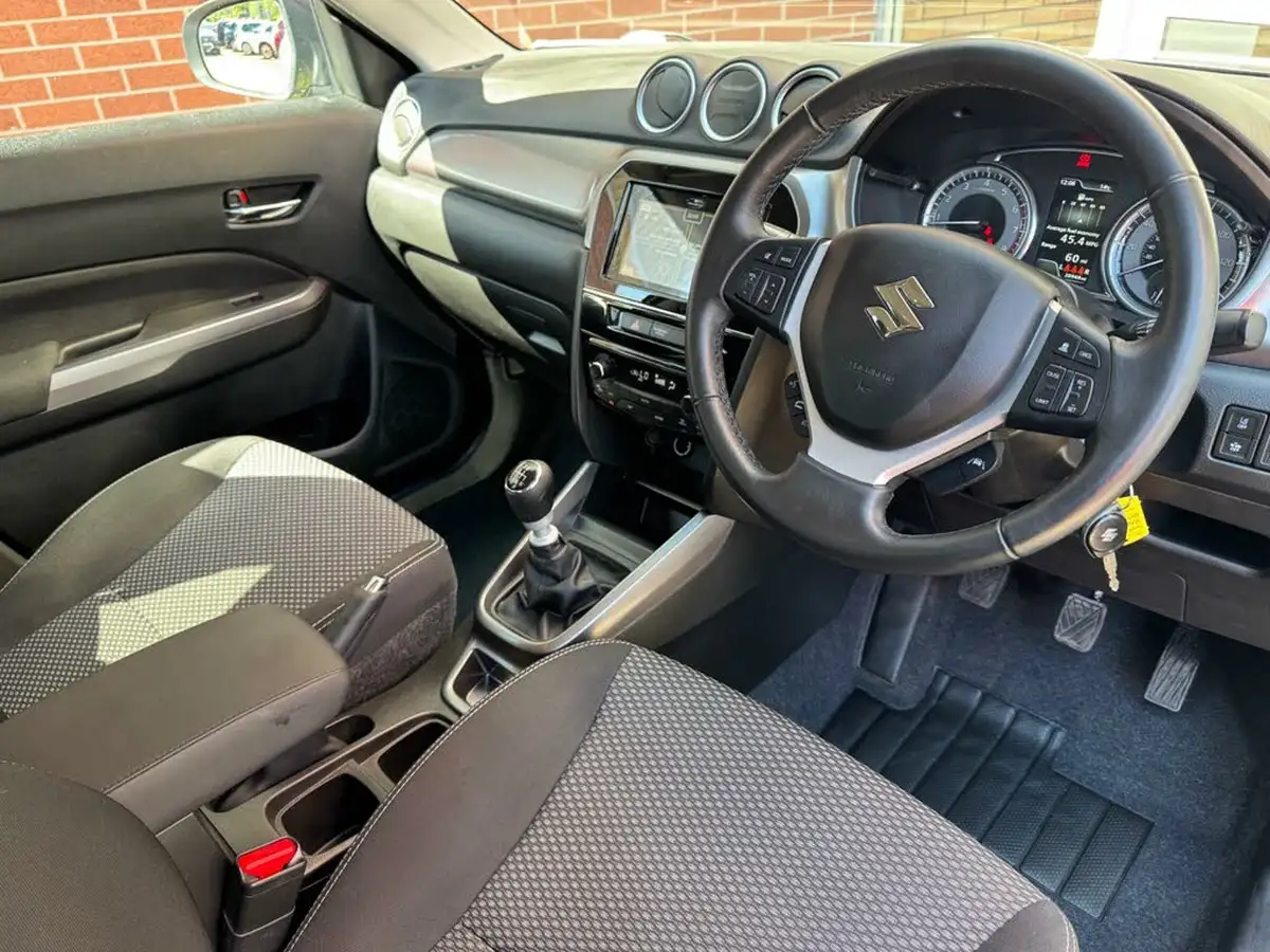 2020-suzuki-vitara-14-boosterjet-sz-t-129ps-mild-hybrid-big-12