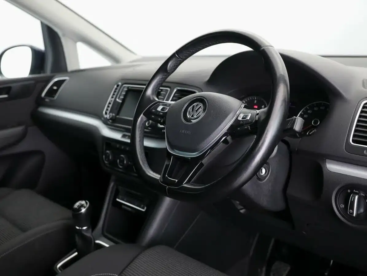 2017-volkswagen-sharan-20tdi-se-150ps-ss-big-17