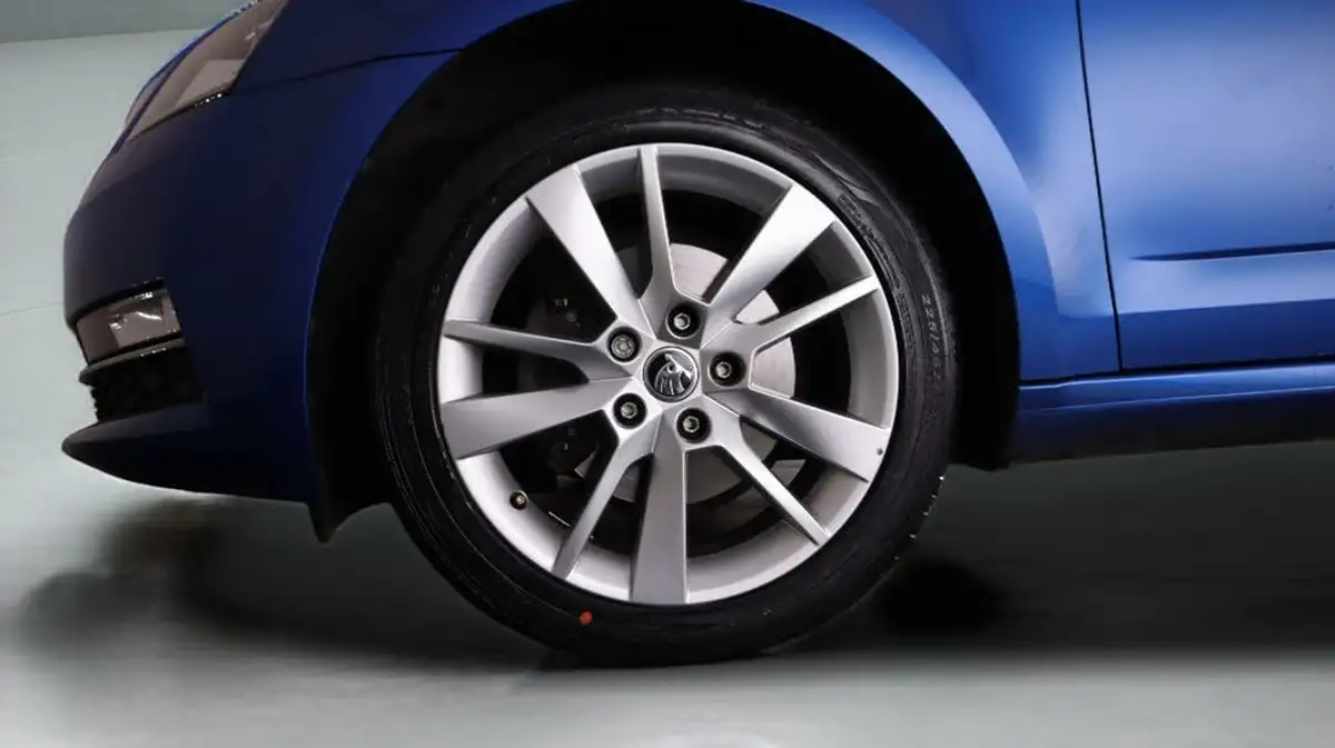 2019-skoda-octavia-15-tsi-se-l-hatchback-dsg-big-17