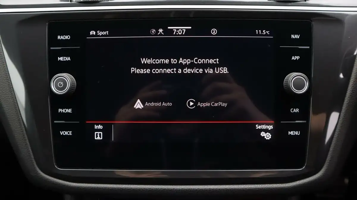 2023-volkswagen-tiguan-allspace-15-tsi-r-line-big-30