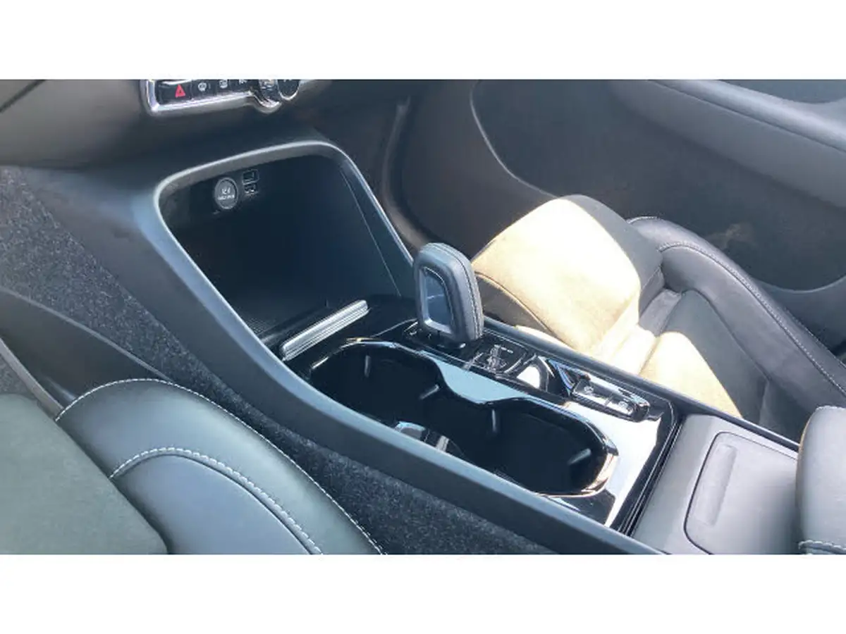 2021-volvo-xc40-15-t3-r-design-161bhp-auto-big-12