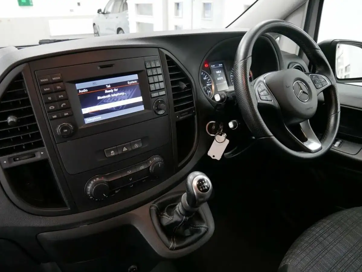 2018-mercedes-benz-vito-21cdi-114-bluetec-crewcab-compact-big-4