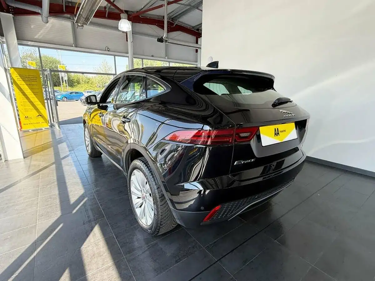 2021-jaguar-e-pace-20-i4d-se-150ps-awd-auto-big-6