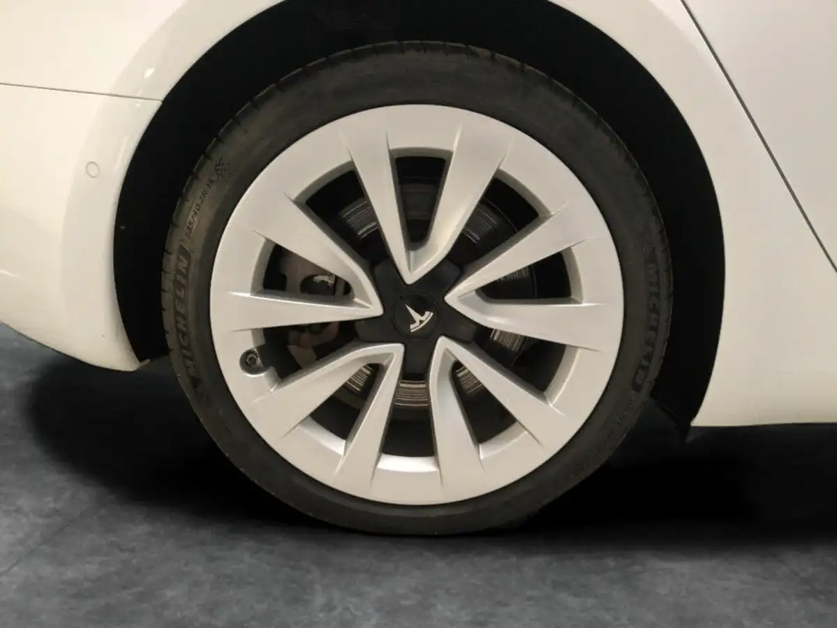 2021-tesla-model-3-e-long-range-4x4-big-27