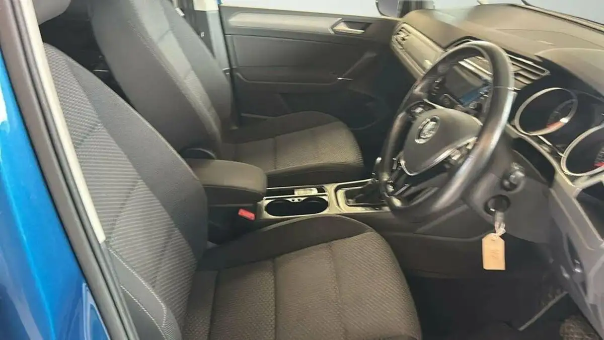 2018-volkswagen-touran-16tdi-se-dsg-big-19