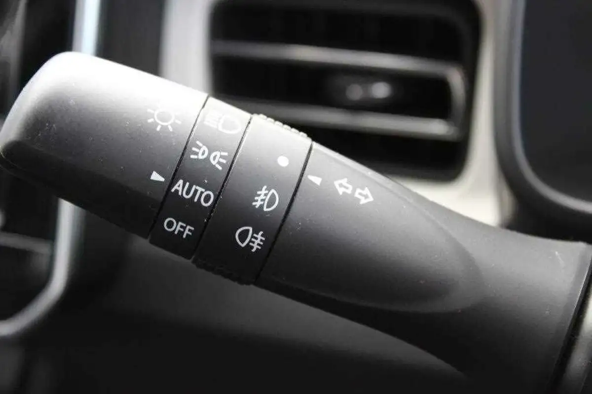 2021-suzuki-ignis-12-dualjet-sz5-big-27