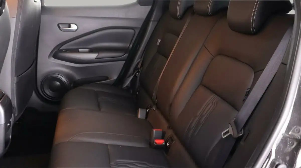 2022-nissan-juke-16-hybrid-tekna-big-16