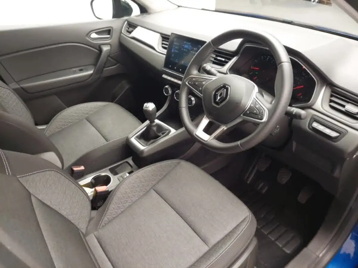2022-renault-captur-10-tce-iconic-edition-big-12