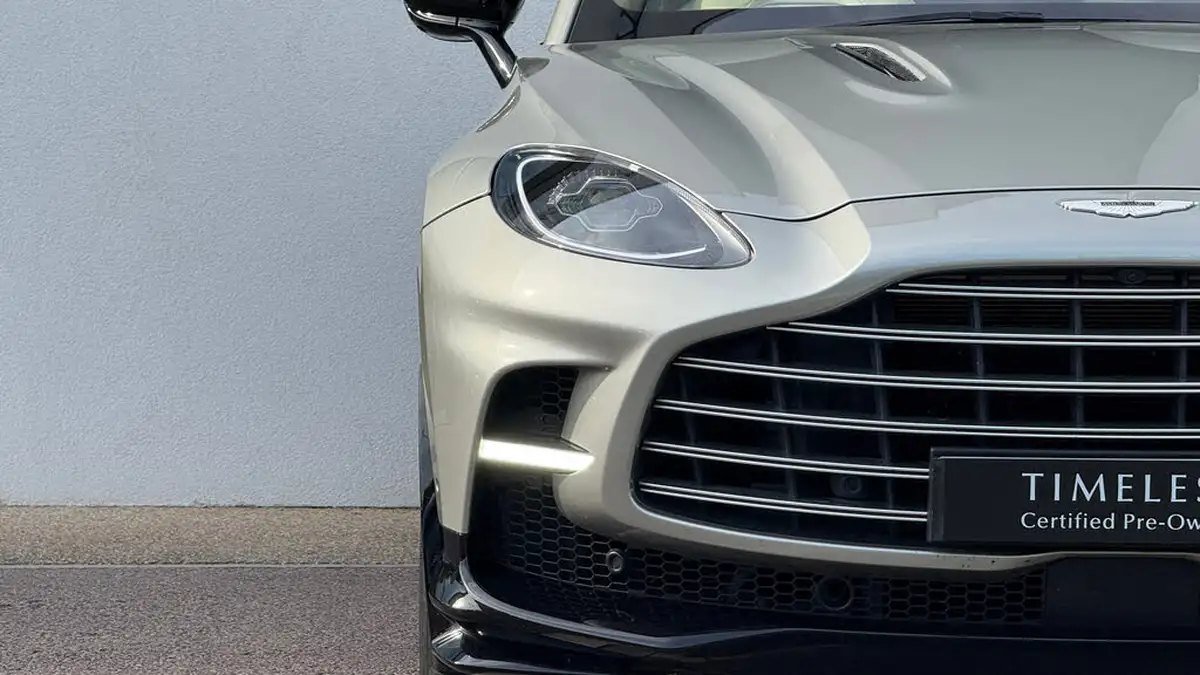 2023-aston-martin-dbx-40-v8-big-24