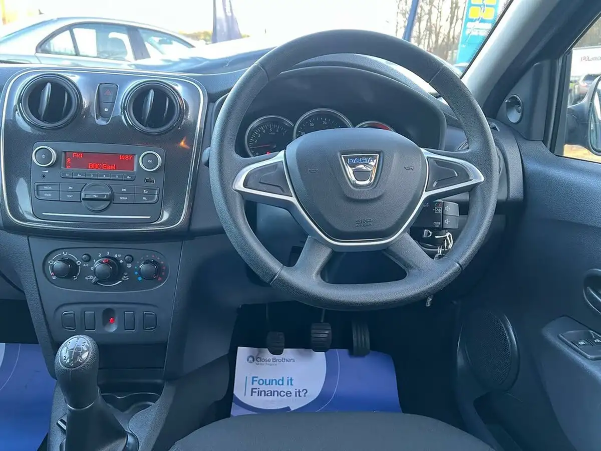 2017-dacia-sandero-10-sce-ambiance-big-11