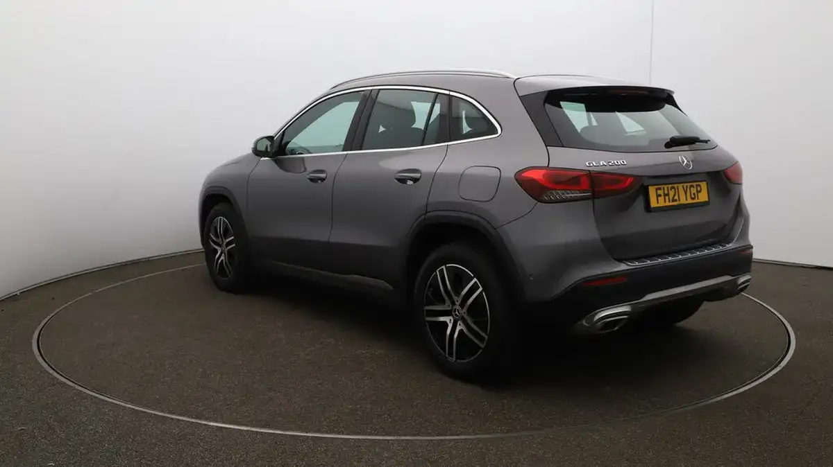 2021-mercedes-benz-gla-class-13-gla-200-sport-executive-big-54